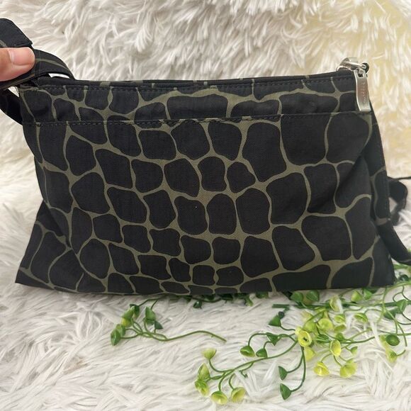 Baggallini Small Zip Crossbody Shoulder  Bag Lightweight‎ Multipockets Travel - Picture 3 of 8